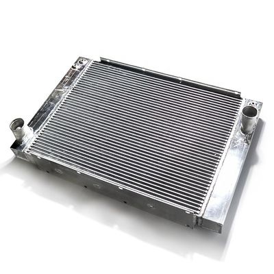 Radiador de refrigeração de motor de autocarro de desempenho óptimo para Higer KLQ6606 2015-2016