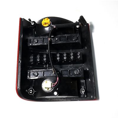 Golden Dragon Bus 24V LED Light Tail e 30W de potência com o número OE 4133-00059