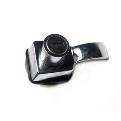 OE NO. 5940-01768 Bloqueio da porta do motor traseiro do autocarro para o autocarro King Long Higer