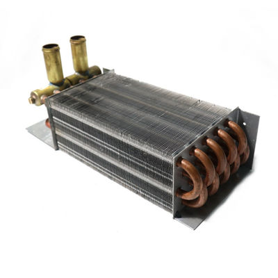 Tanque de água de radiador de ônibus altamente durável para ônibus Zhongtong H6C