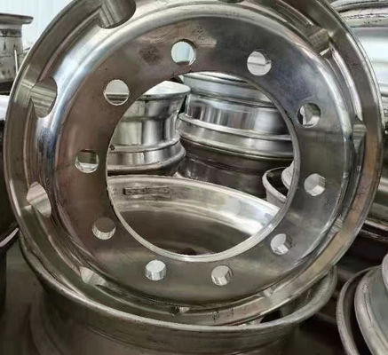 Peças de autocarro de ônibus roda de liga de prata para ônibus Zhongtong Perfeito ajuste e desempenho